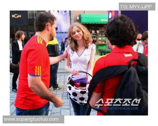 聚焦绿茵巨星真实日常深度采访揭秘赛场外的激情与坚持